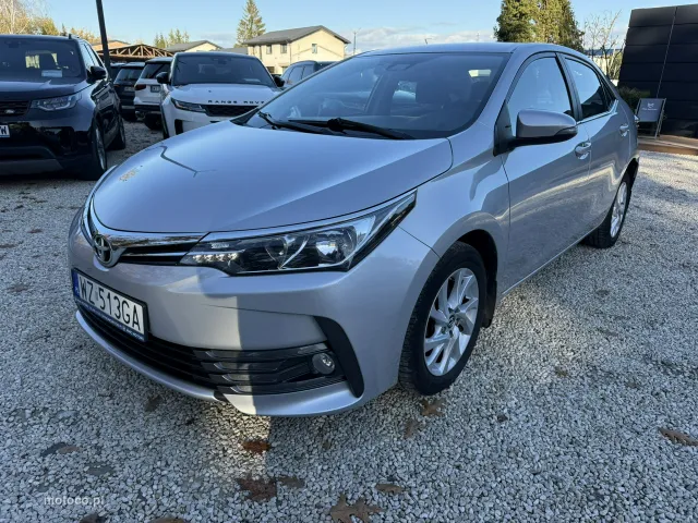Toyota Corolla E210