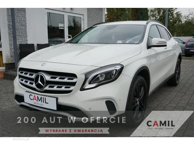 Mercedes-Benz GLA X156 220