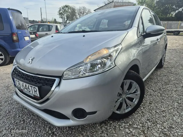 Peugeot 208
