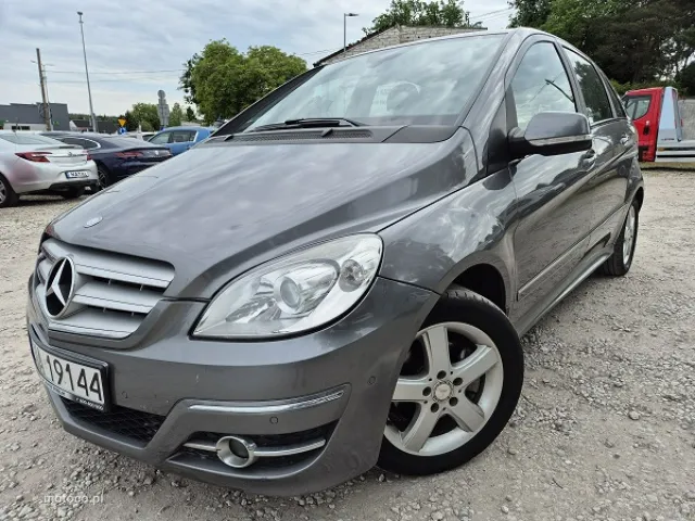 Mercedes-Benz Klasa B W246 B 180