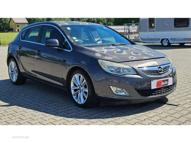 Opel Astra J