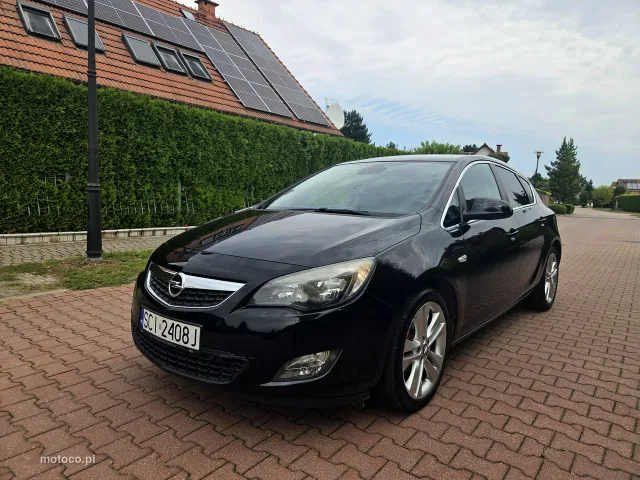Opel Astra J