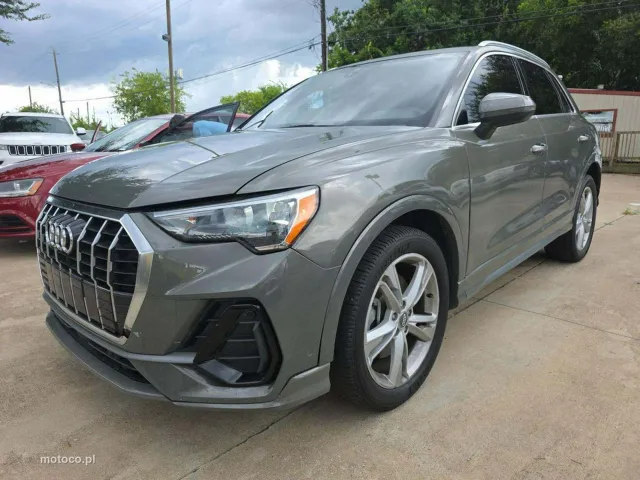 Audi Q3 F3