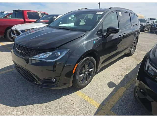 Chrysler Pacifica