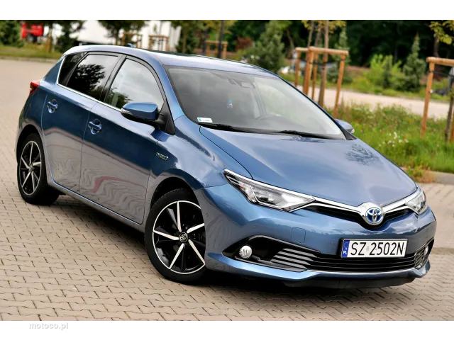 Toyota Auris E180