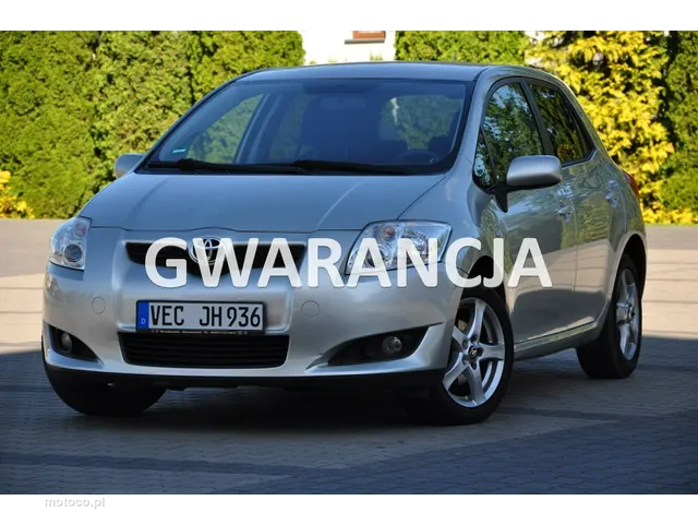 Toyota Auris E150