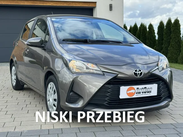 Toyota Yaris XP130