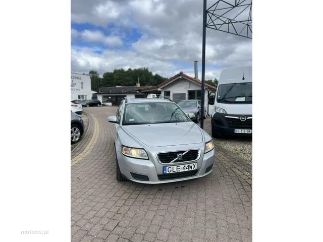 Volvo V50
