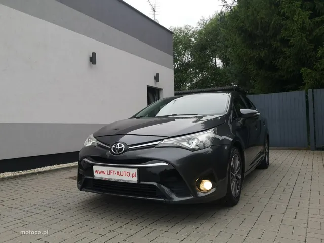 Toyota Avensis T27