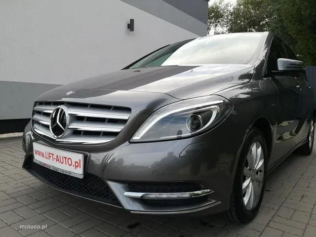 Mercedes-Benz Klasa B W246 B 180