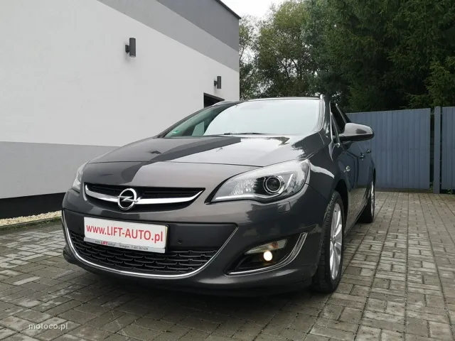 Opel Astra J