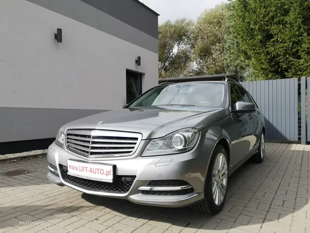 Mercedes-Benz Klasa C W204 C 200