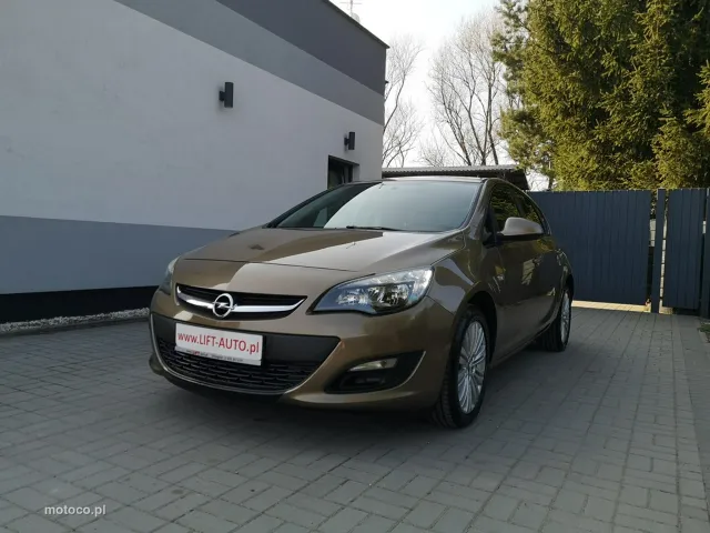 Opel Astra J