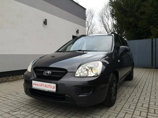 Kia Carens