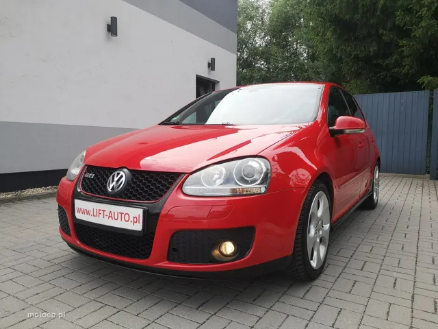 Volkswagen Golf V