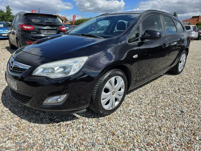 Opel Astra J