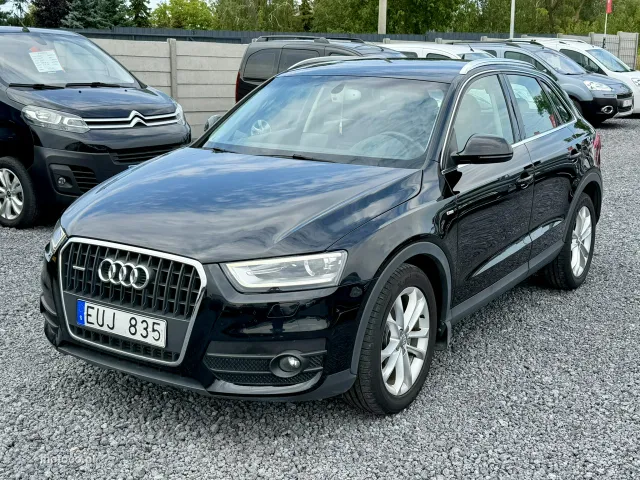 Audi Q3 8U
