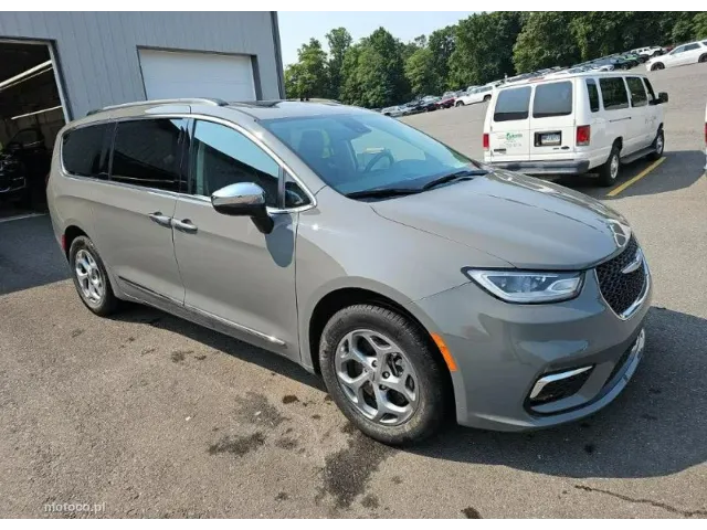 Chrysler Pacifica