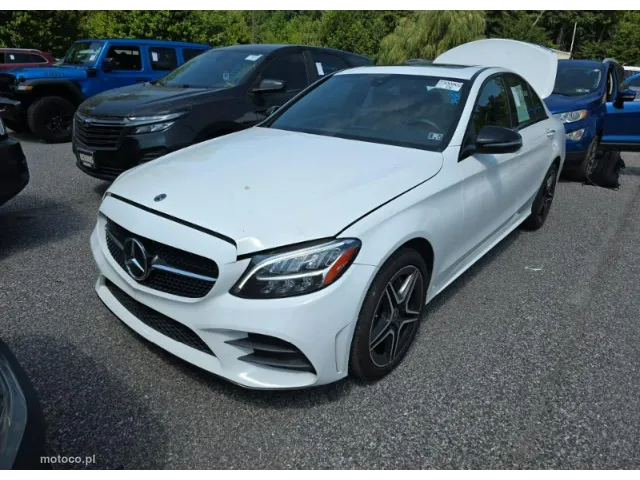 Mercedes-Benz Klasa C W205 C 300