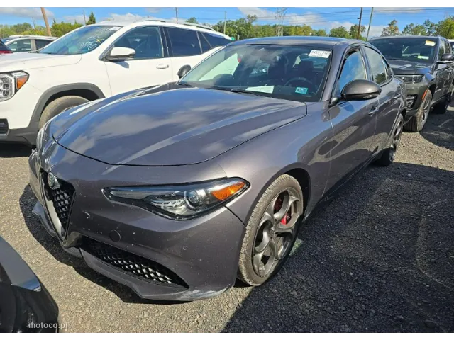 Alfa Romeo Giulia