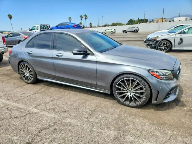 Mercedes-Benz Klasa C W205 C 300