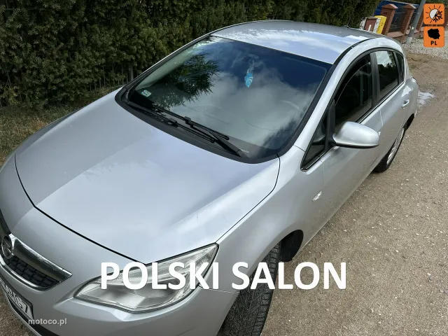 Opel Astra J