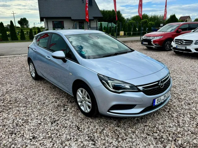Opel Astra K