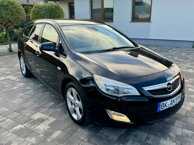 Opel Astra J