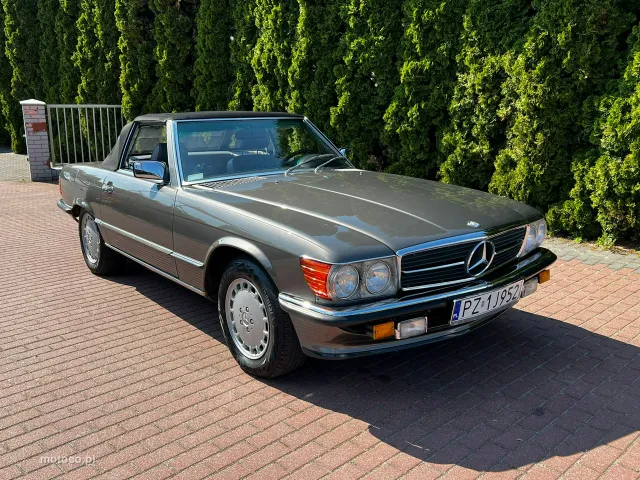 Mercedes-Benz SL R107 SL 560