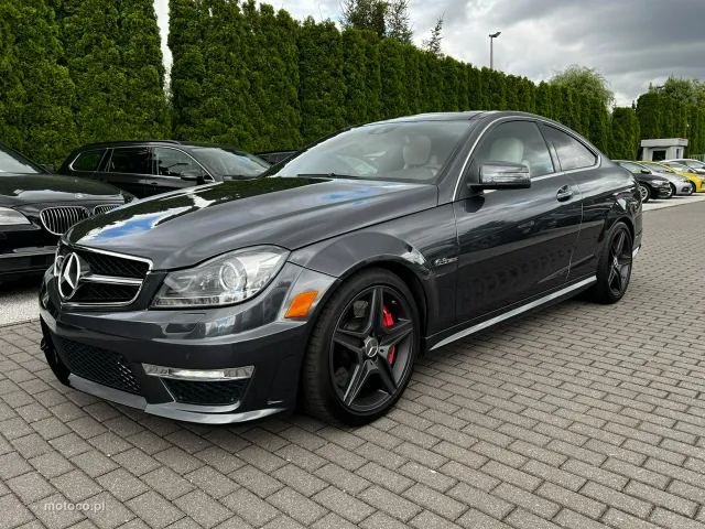 Mercedes-Benz Klasa C W204 C 63 AMG
