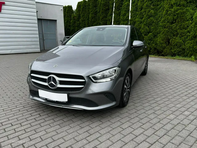 Mercedes-Benz Klasa B W247 B 200